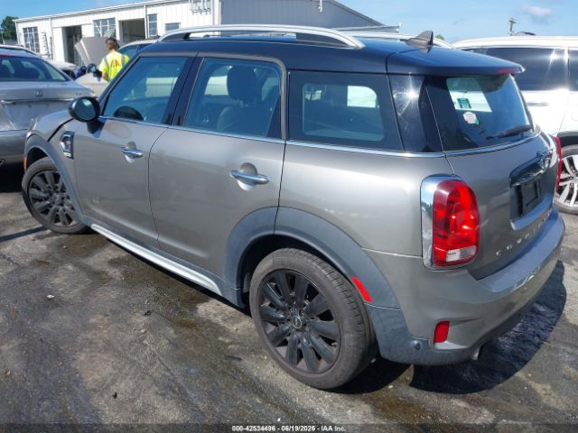 2018 MINI COUNTRYMAN WMZYT5C37J3E59574 Photo 2