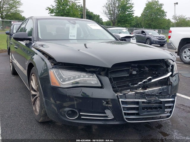 2011 AUDI A8 WAUAVAFD0BN024825 Photo 0