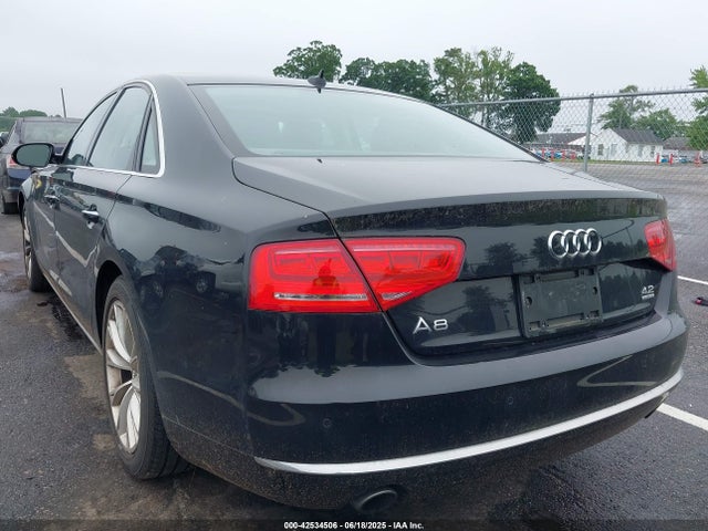 2011 AUDI A8 WAUAVAFD0BN024825 Photo 2