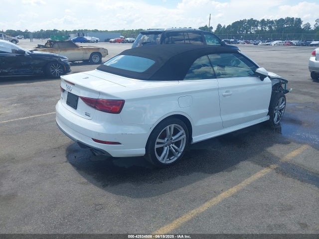 2018 AUDI A3 WAUY8LFF9J1032219 Photo 3