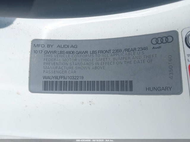 2018 AUDI A3 WAUY8LFF9J1032219 Photo 8