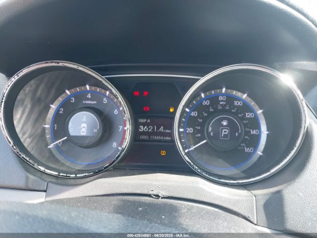 5NPEB4AC1EH846017 Hyundai gamma