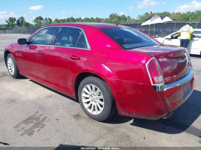 2014 CHRYSLER 300 2C3CCAAG3EH124339 Photo 2
