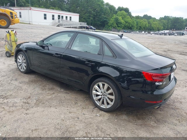 2017 AUDI A4 WAUANAF47HN006377 Photo 2