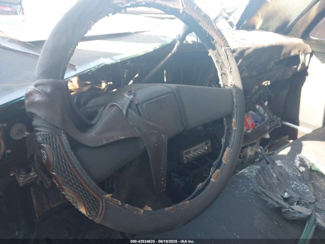 1986 GMC C1500 1GTDC14H2GF730238 Photo 6