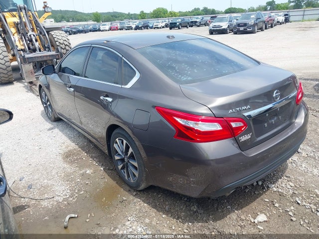 1N4AL3AP0GC117682 Nissan 2016