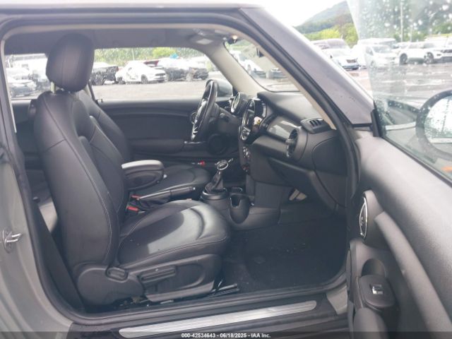 2019 MINI HARDTOP WMWXP5C54K2H30953 Photo 4