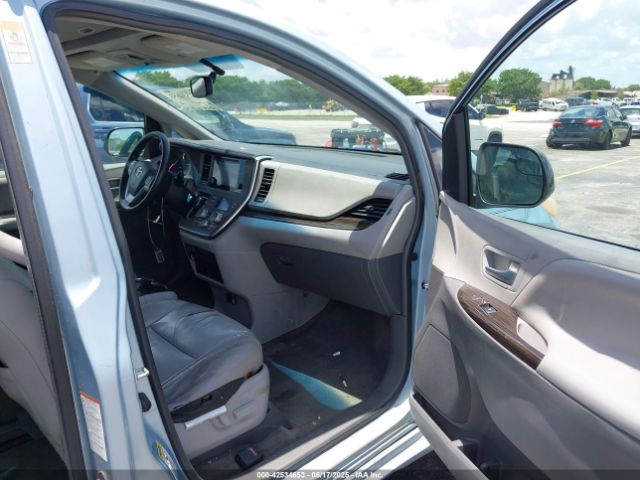 2015 TOYOTA SIENNA 5TDYK3DC3FS537633 Photo 4