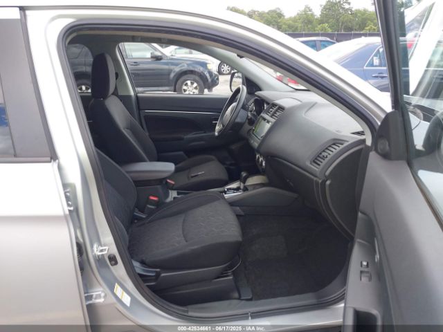 2022 MITSUBISHI OUTLANDER SPORT JA4APUAU4NU022330 Photo 4