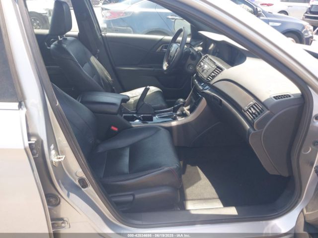 1HGCR2F15HA186298 Honda k24w1