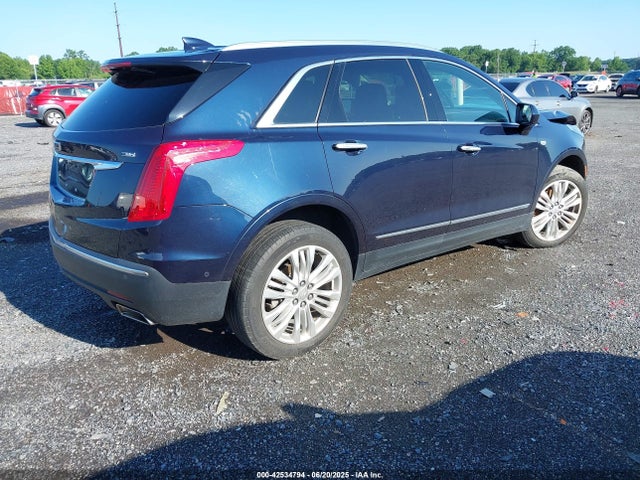 2017 CADILLAC XT5 1GYKNCRS0HZ240604 Photo 3