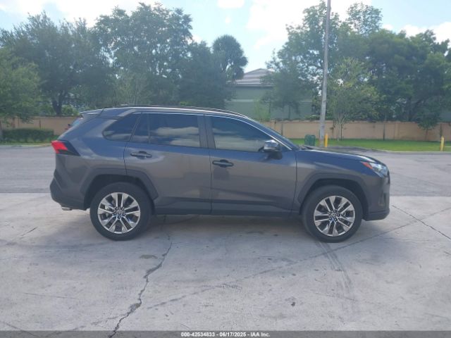 2T3C1RFV8PC227493 Toyota Rav4 Xle Premium
