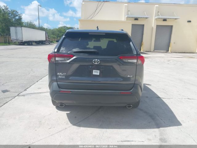 2T3C1RFV8PC227493 Toyota Rav4 Xle Premium