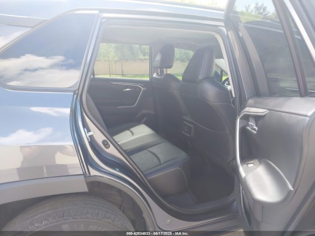 2T3C1RFV8PC227493 Toyota Rav4 Xle Premium