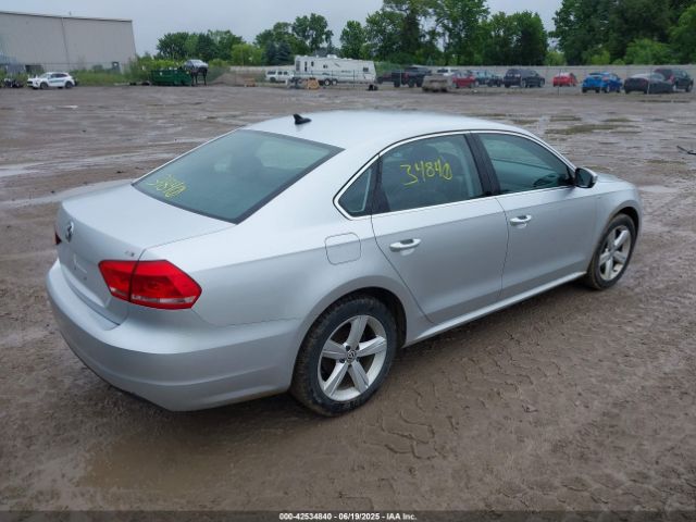 2014 VOLKSWAGEN PASSAT 1VWAT7A33EC035714 Photo 3
