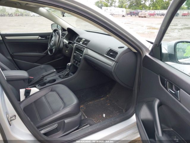 2014 VOLKSWAGEN PASSAT 1VWAT7A33EC035714 Photo 4