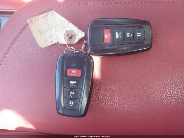 4T1B61HK6KU162080 Toyota CAMRY XSE