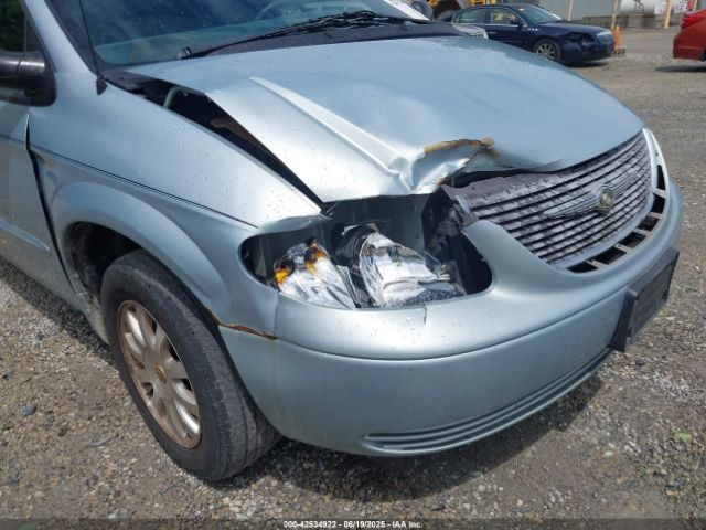 2001 CHRYSLER TOWN & COUNTRY 2C8GP443X1R265908 Photo 5