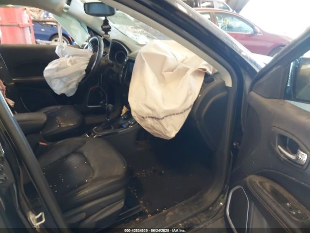 2018 JEEP COMPASS 3C4NJDCBXJT349081 Photo 4