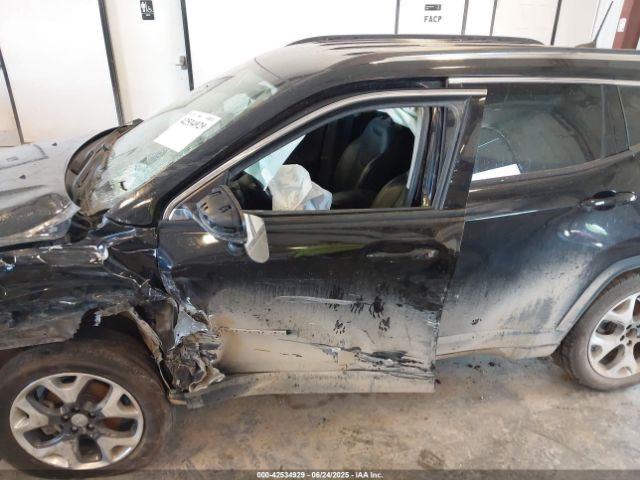 2018 JEEP COMPASS 3C4NJDCBXJT349081 Photo 5