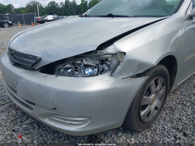 42535073 :رقم المزاد ، 4T1BE32K32U076989 vin ، 2002 Toyota Camry Le/xle/se مزاد بيع