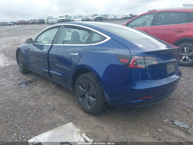 2019 TESLA MODEL 3 5YJ3E1EB6KF408280 Photo 2