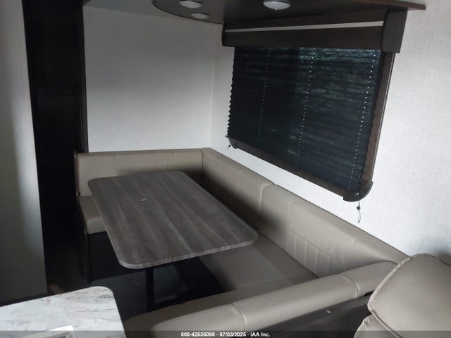 4YDT33B2XM6321760 Crossroads 2021