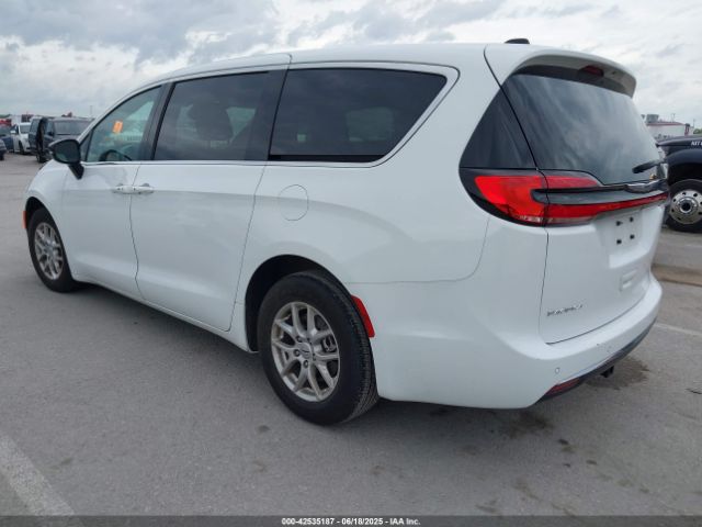 2024 CHRYSLER PACIFICA 2C4RC1FG8RR158081 Photo 2