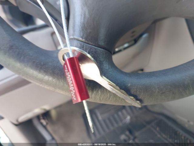 2002 CHRYSLER VOYAGER 1C4GJ25352B696856 Photo 10