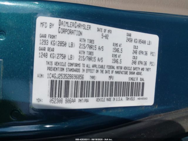2002 CHRYSLER VOYAGER 1C4GJ25352B696856 Photo 8