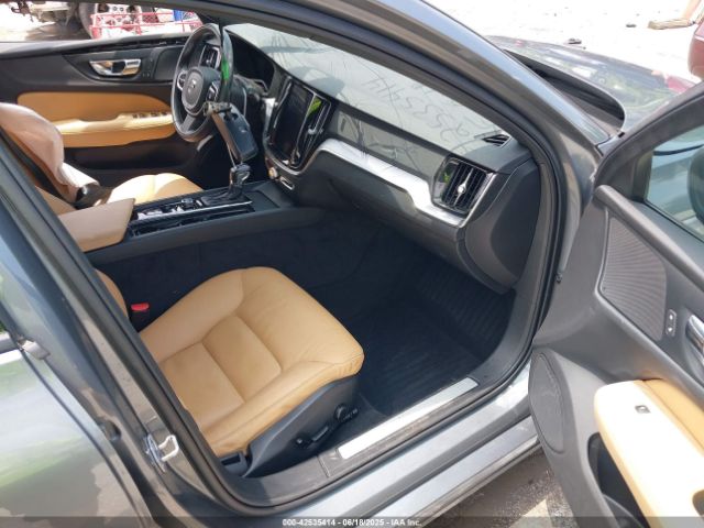 2020 VOLVO V60 YV1102EK3L2382229 Photo 4