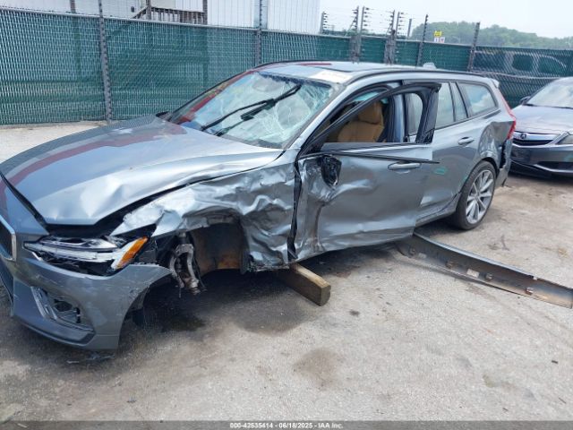 2020 VOLVO V60 YV1102EK3L2382229 Photo 5