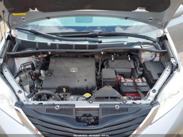 2014 TOYOTA SIENNA 5TDKK3DC5ES484034 Photo 9
