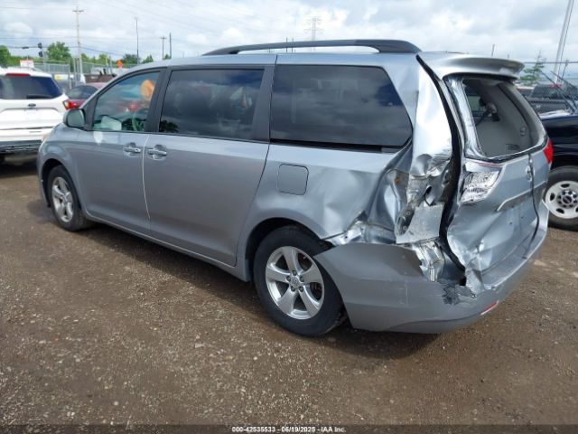 2014 TOYOTA SIENNA 5TDKK3DC5ES484034 Photo 2