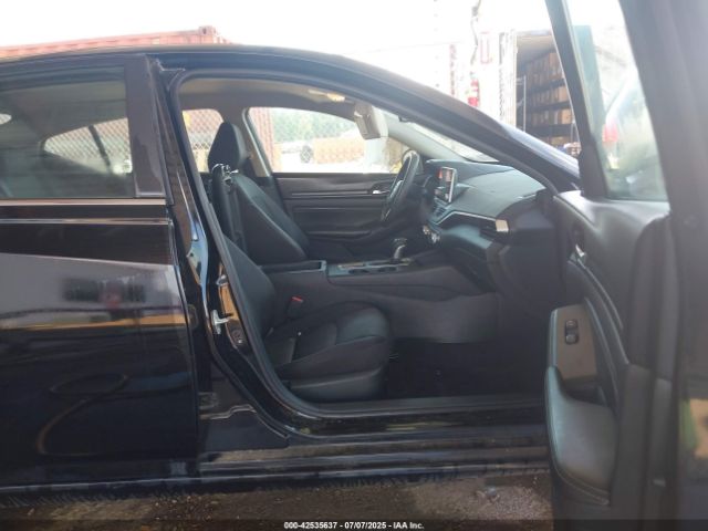 2019 NISSAN ALTIMA 1N4BL4BV6KC122711 Photo 4