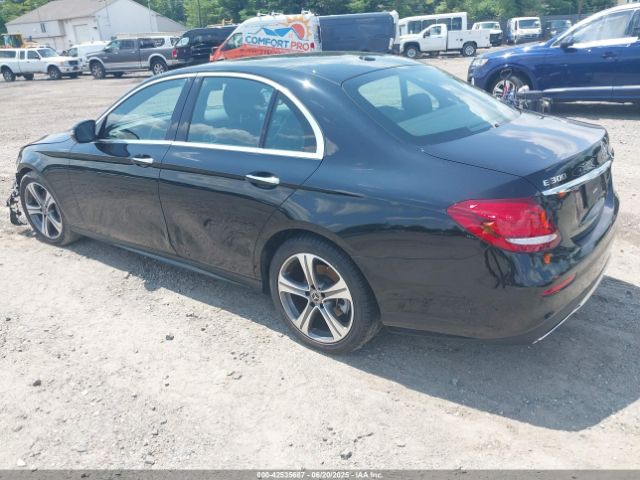 2018 MERCEDES-BENZ E 300 WDDZF4KB0JA394337 Photo 2