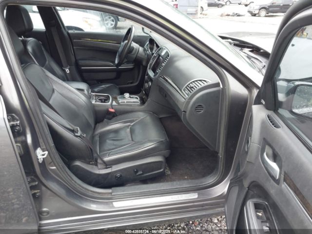 2017 CHRYSLER 300C 2C3CCAEG1HH570228 Photo 4