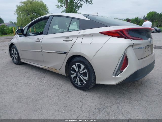 JTDKARFP8H3057054 Toyota Prius Prime Plus