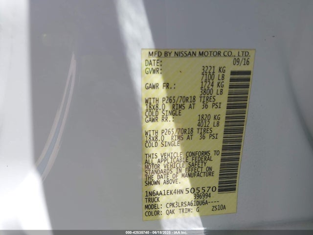 1N6AA1EK4HN505570 Nissan 2017