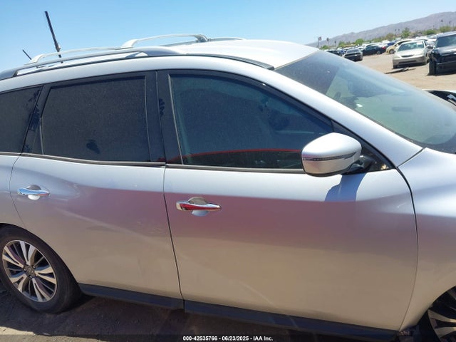 Nissan 2018 2018 5N1DR2MN4JC667304 Image 13