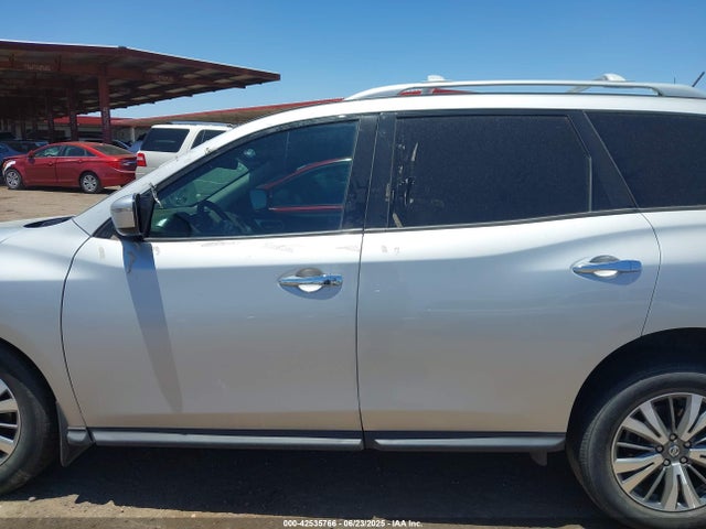 Nissan 2018 2018 5N1DR2MN4JC667304 Image 14