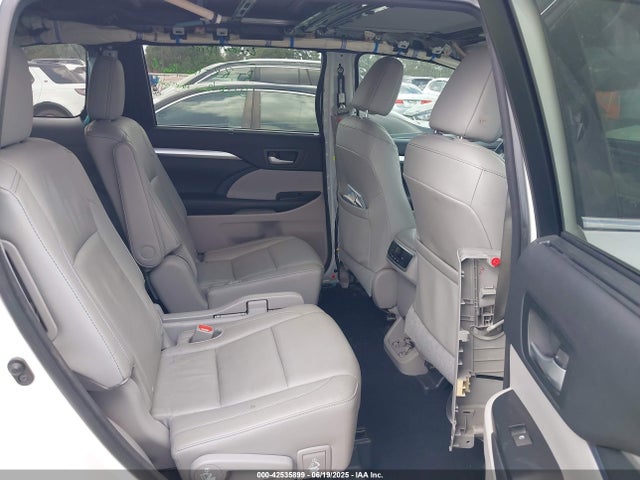 5TDKKRFH7GS141692 Toyota 2gr-fe