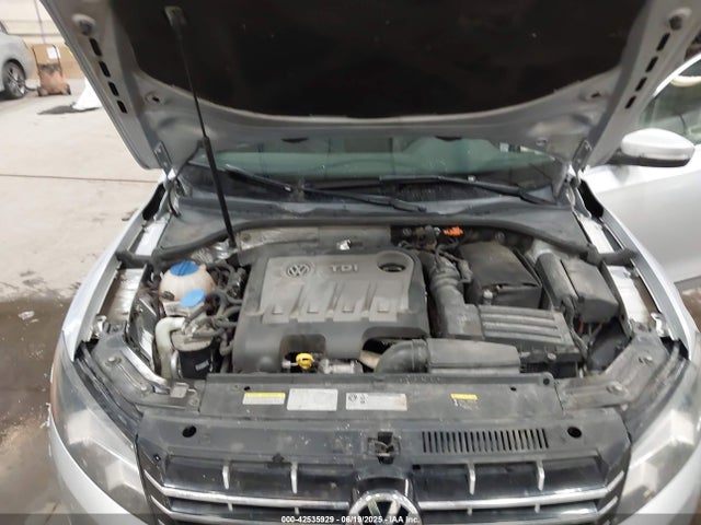 Volkswagen Passat 2014 1VWBN7A31EC115270 Image 10