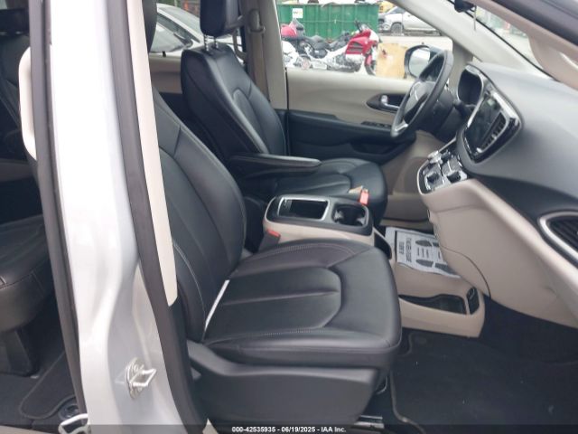 2024 CHRYSLER PACIFICA 2C4RC1BG9RR128397 Photo 4