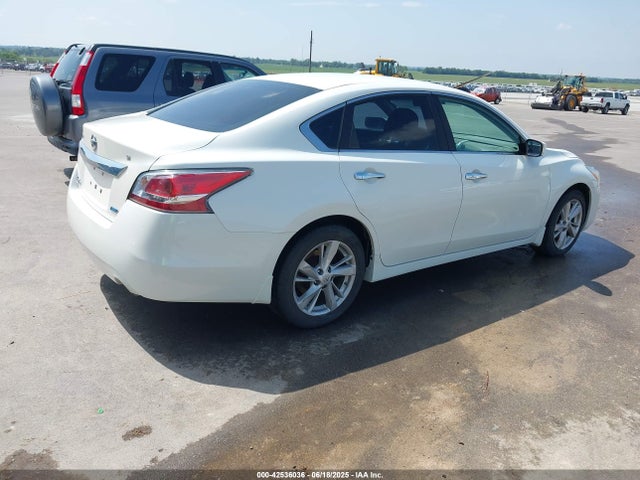 Nissan Altima 2014 1N4AL3AP9EN335072 Image 4