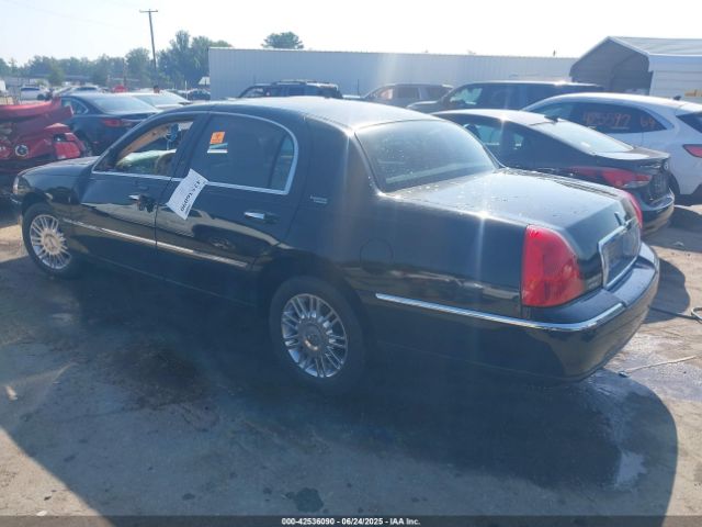 2009 LINCOLN TOWN CAR 2LNHM82VX9X614241 Photo 2