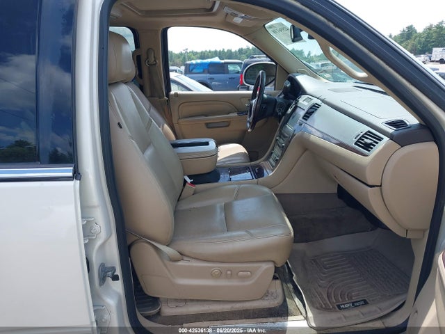 2013 CADILLAC ESCALADE ESV 1GYS4HEF1DR228321 Photo 4