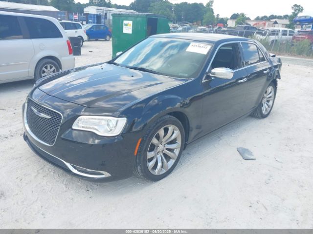 2019 CHRYSLER 300 2C3CCAEG1KH693602 Photo 1