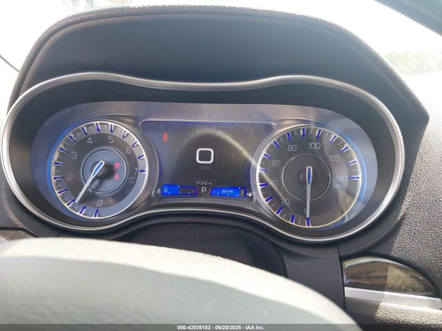 2019 CHRYSLER 300 2C3CCAEG1KH693602 Photo 6