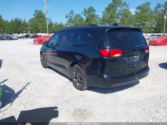 2020 CHRYSLER PACIFICA 2C4RC1GG4LR121597 Photo 2